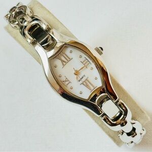 Vintage Coldwater Creek Mother Of Pearl Women's Watch Elegant Silver Bracelet